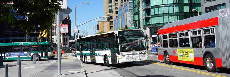 AC Transit Van Hool A330 1093